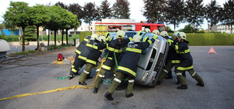 Monatsübung "Technische Schulung"